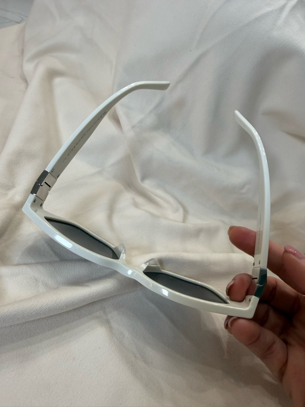 Givenchy White Oversized Square Sunglasses with Dark Lenses - Picture 4 of 10